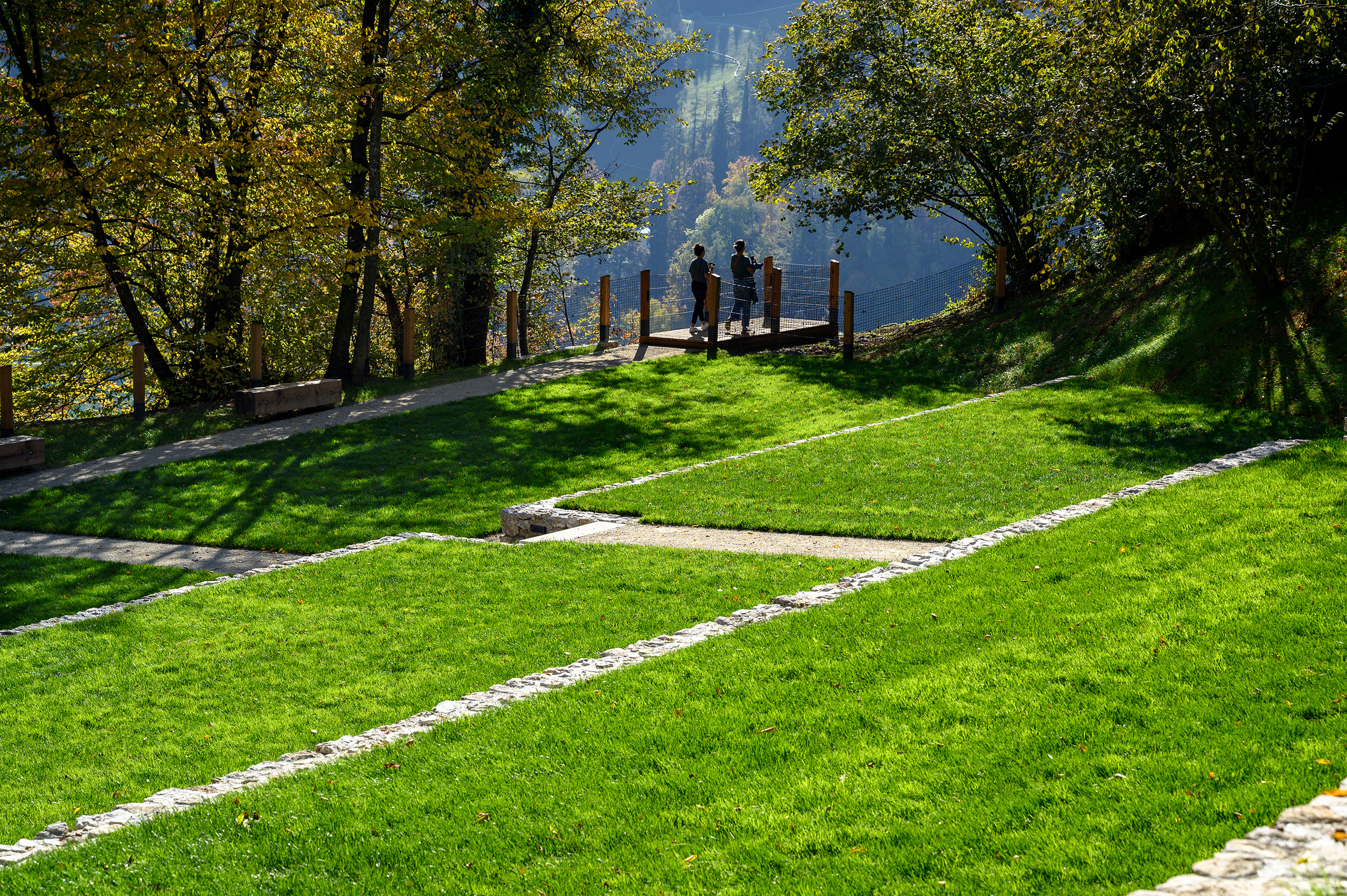 bruto bled grad castle blejsko jezero bled lake castle park grajski park